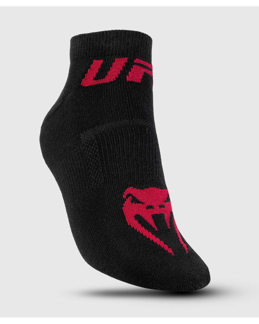 UFC Venum Authentic Fight Week 2.0 Men’s Performance Sock set of 2 – Black/Red